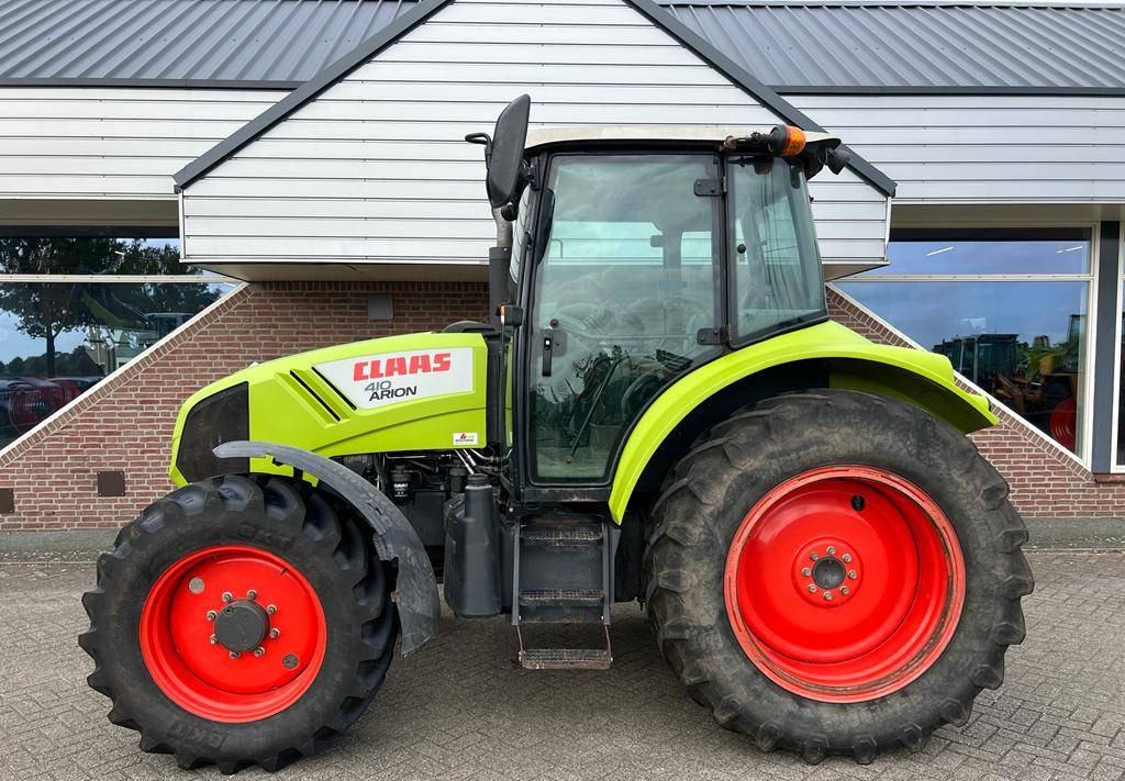 Leasing of CLAAS Arion 410  CLAAS Arion 410: picture 2