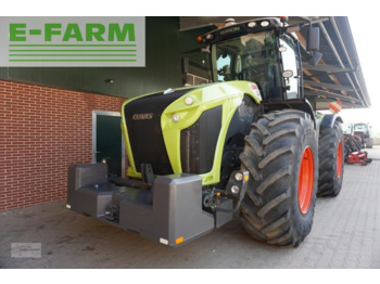 Farm tractor CLAAS xerion 4000 trac TRAC: picture 3