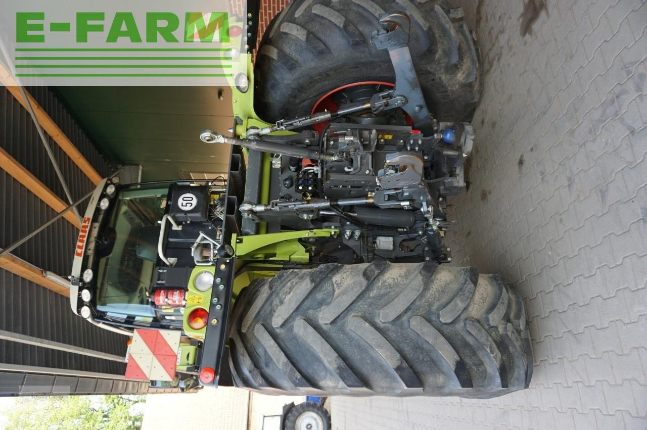 Farm tractor CLAAS xerion 4000 trac TRAC: picture 6
