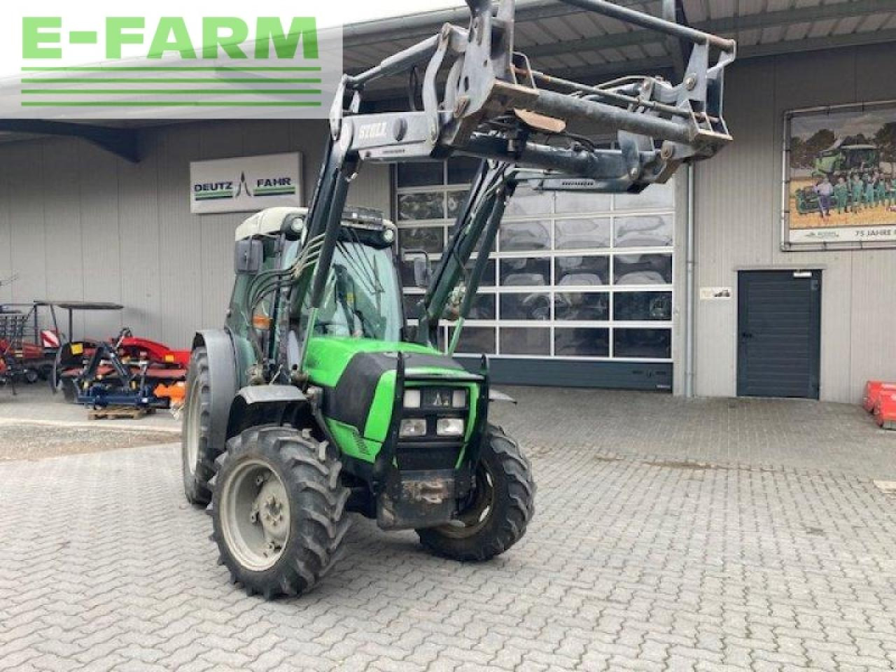 Farm tractor Deutz-Fahr agroplus f 430 gs: picture 2