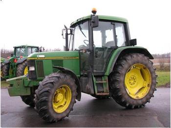 JOHN DEERE 6300 - Farm tractor