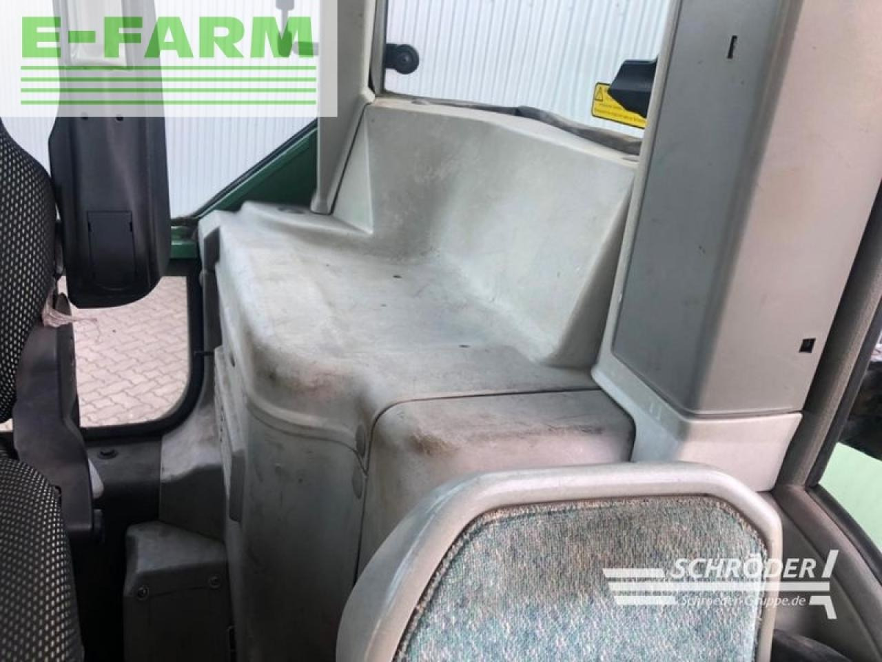 Farm tractor Fendt 712 vario: picture 9