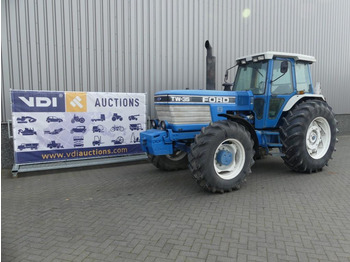 Farm tractor Ford TW 35: picture 1