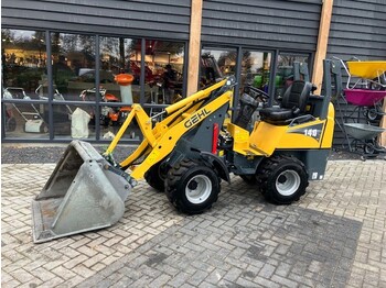 Compact loader GEHL 140: picture 1