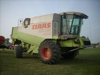 CLAAS LEXION 460
 - Harvester