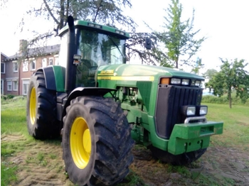 Farm tractor JOHN DEERE 8200: picture 1
