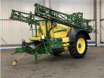 Trailed sprayer John Deere M 732: picture 1