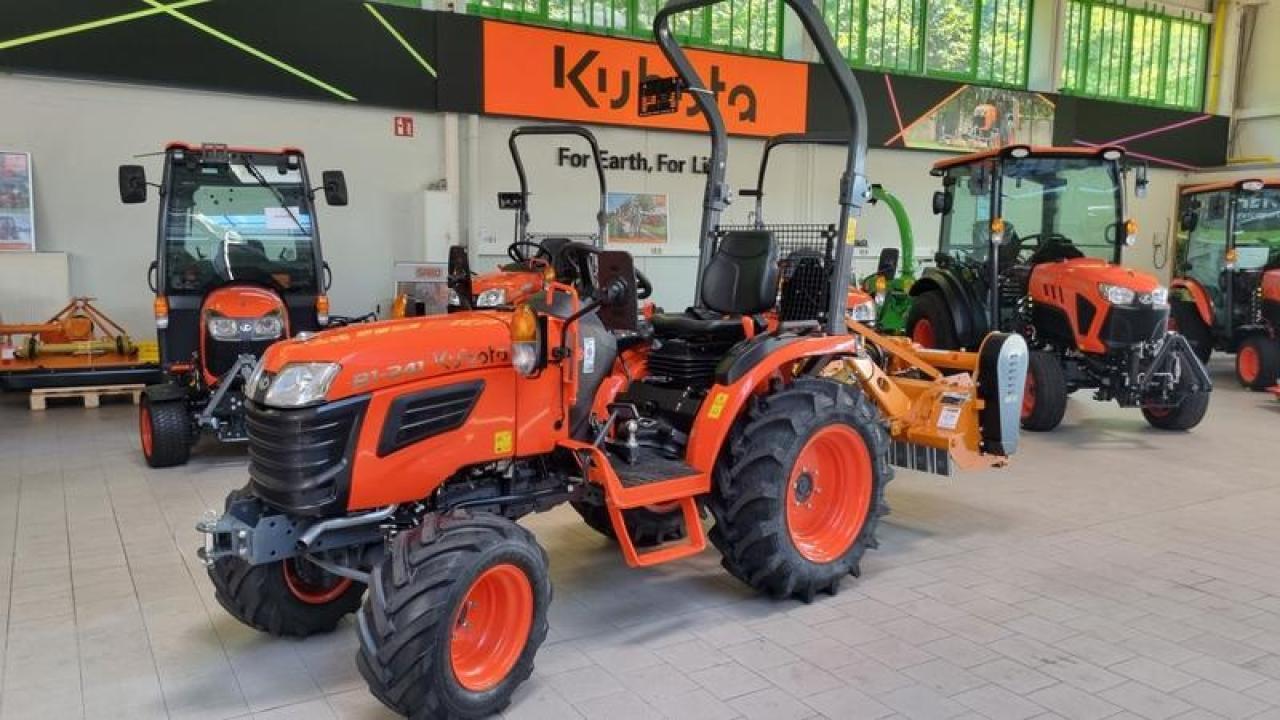 Farm tractor Kubota b1241 allrad: picture 2