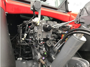 Massey Ferguson MF 6716S Dyna-VT Efficient - Farm tractor: picture 5
