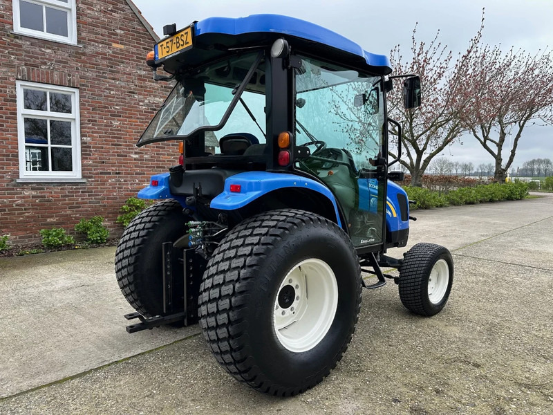 Compact tractor New Holland BOOMER 3050 4WD: picture 7