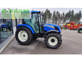 Farm tractor NEW HOLLAND T4.55