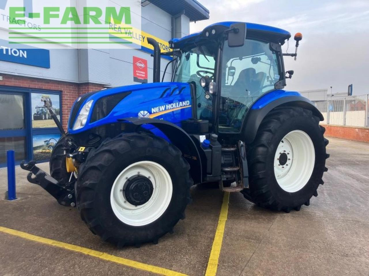 Farm tractor New Holland t6.180 electro command: picture 8