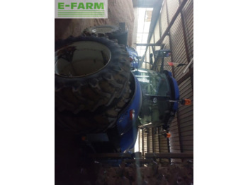 Farm tractor New Holland t7.250: picture 2