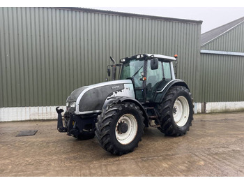 Farm tractor VALTRA T171