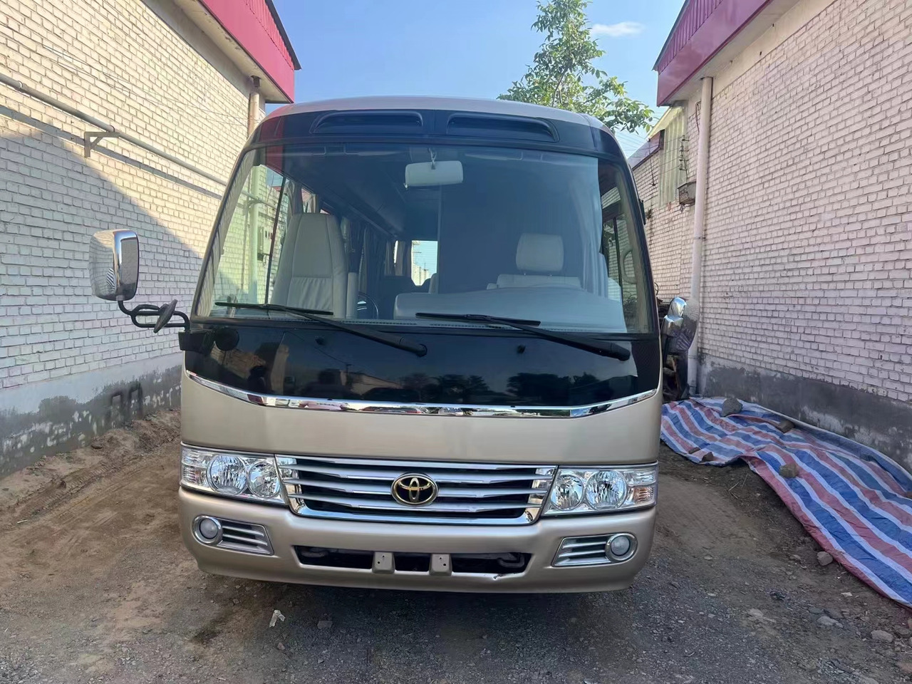 Leasing of TOYOTA Coaster passenger bus coach city bus TOYOTA Coaster passenger bus coach city bus: picture 1