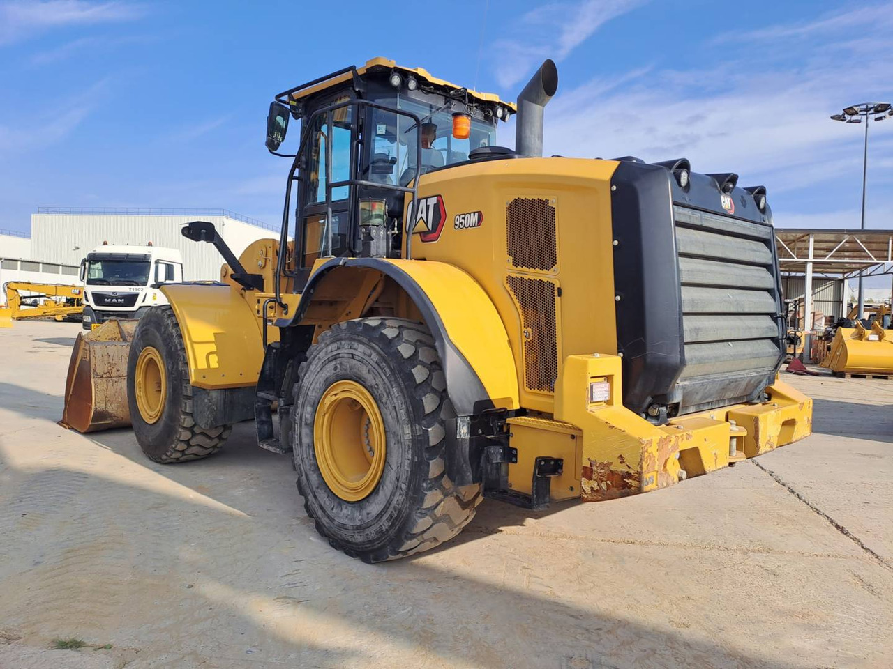 Wheel loader CAT 950M: picture 6