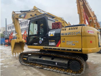 Crawler excavator Caterpillar 320D: picture 1