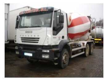 Iveco Trakker 260T38 AD 6x4 - Concrete mixer truck