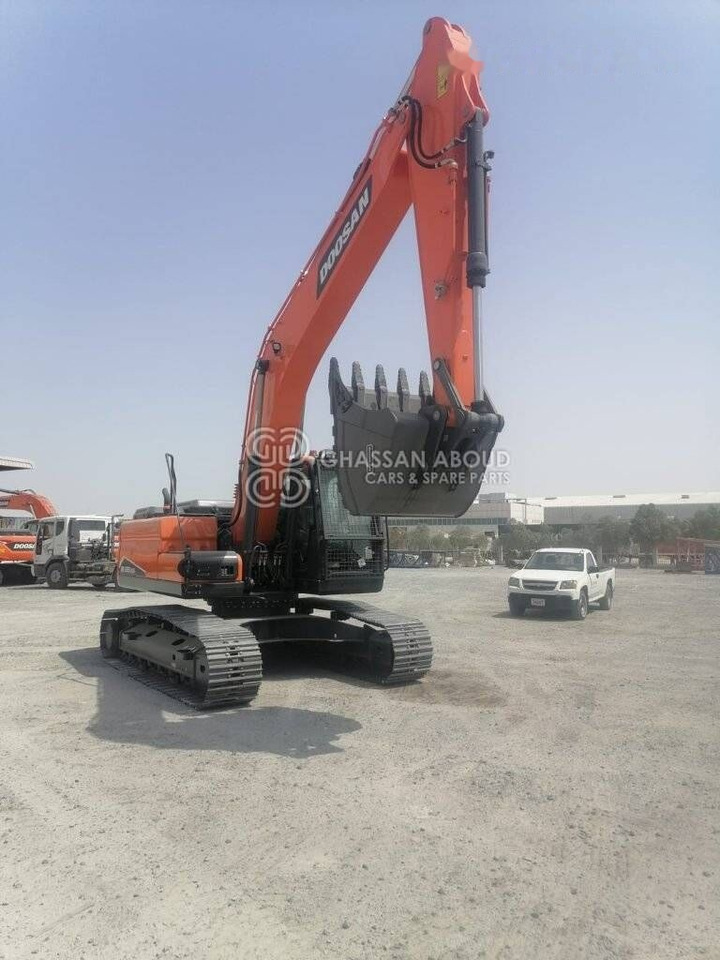 New Crawler excavator Doosan DX225: picture 3