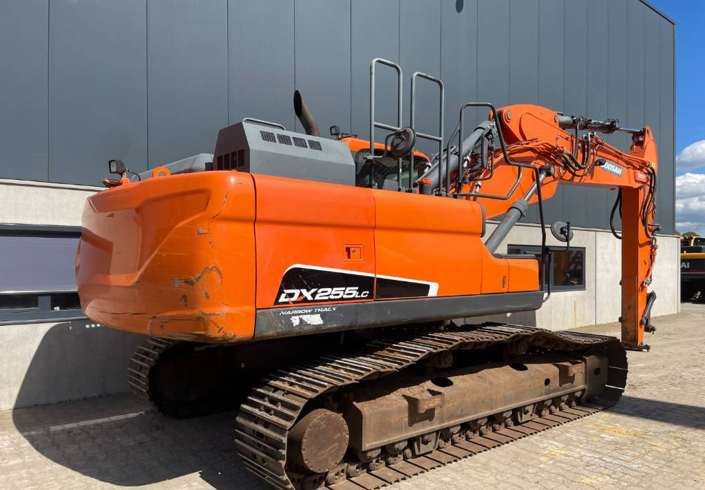 Crawler excavator Doosan DX255LC-5 -- DX 255: picture 11