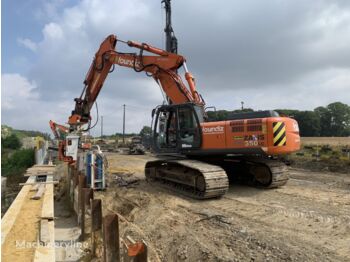 Crawler excavator HITACHI ZX350 LC-3: picture 1