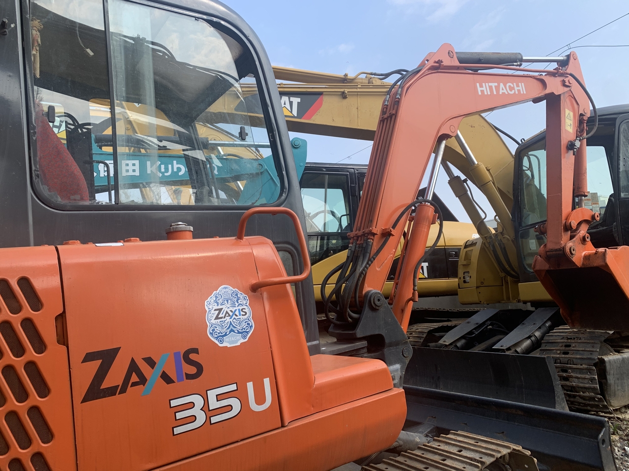 Mini excavator HITACHI ZX35U-mini excavator: picture 3