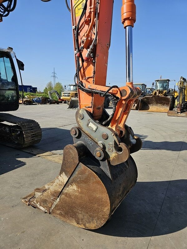 Crawler excavator Hitachi ZX160LC-5B: picture 17