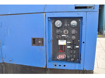 Drilling rig Ingersoll Rand Compressor 9270 of 9/270 Cummins ISL: picture 3