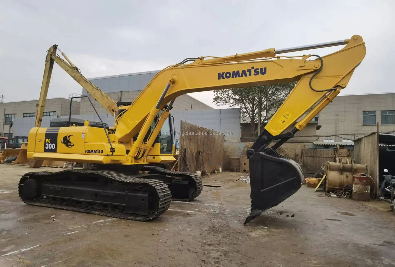 Crawler excavator Lower working hours used komatsu pc300-7 excavator/good price japan used komatsu excavator pc300-7 30t: picture 3