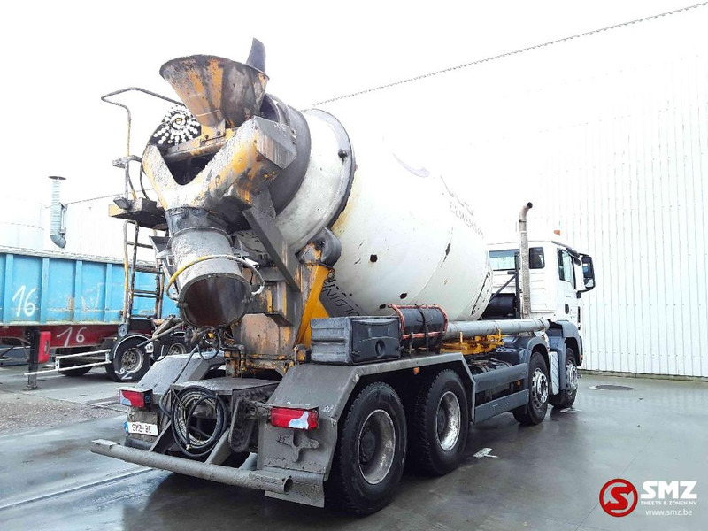 Concrete mixer truck MAN TGS 35.360 8x4 manual: picture 12