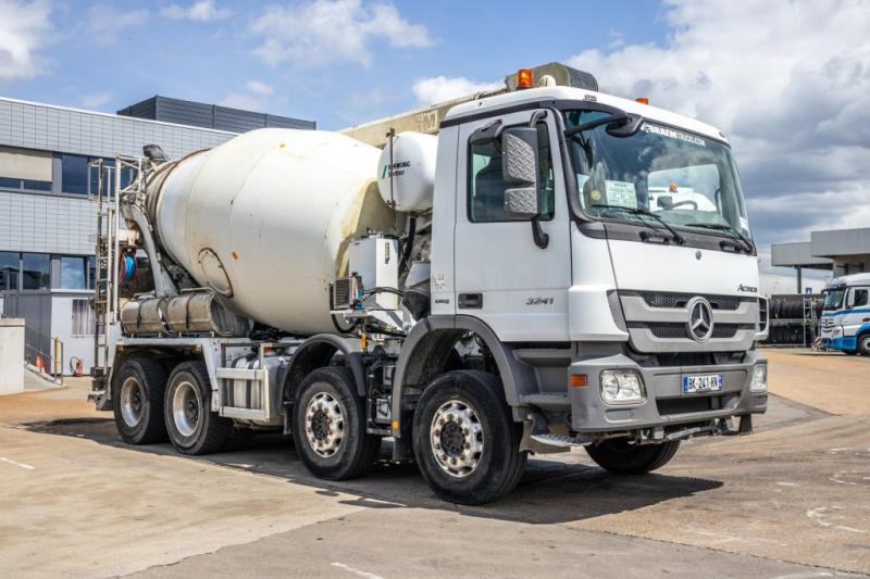Concrete mixer truck Mercedes ACTROS 3241-MP3+BAND/TAPIS/THEAM 16M: picture 4