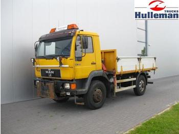 MAN 10.223 4X4 HYDRAULIK ALL RAD MIT FASSIE KRAN - Mobile crane