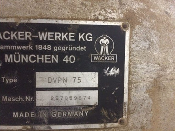 Reserviert • Gelöscht • 
                    Rüttelplatte Wacker DVPN 75 - Vibratory plate: picture 3