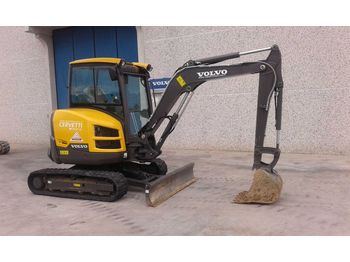Mini excavator VOLVO ECR35D  for rent: picture 1