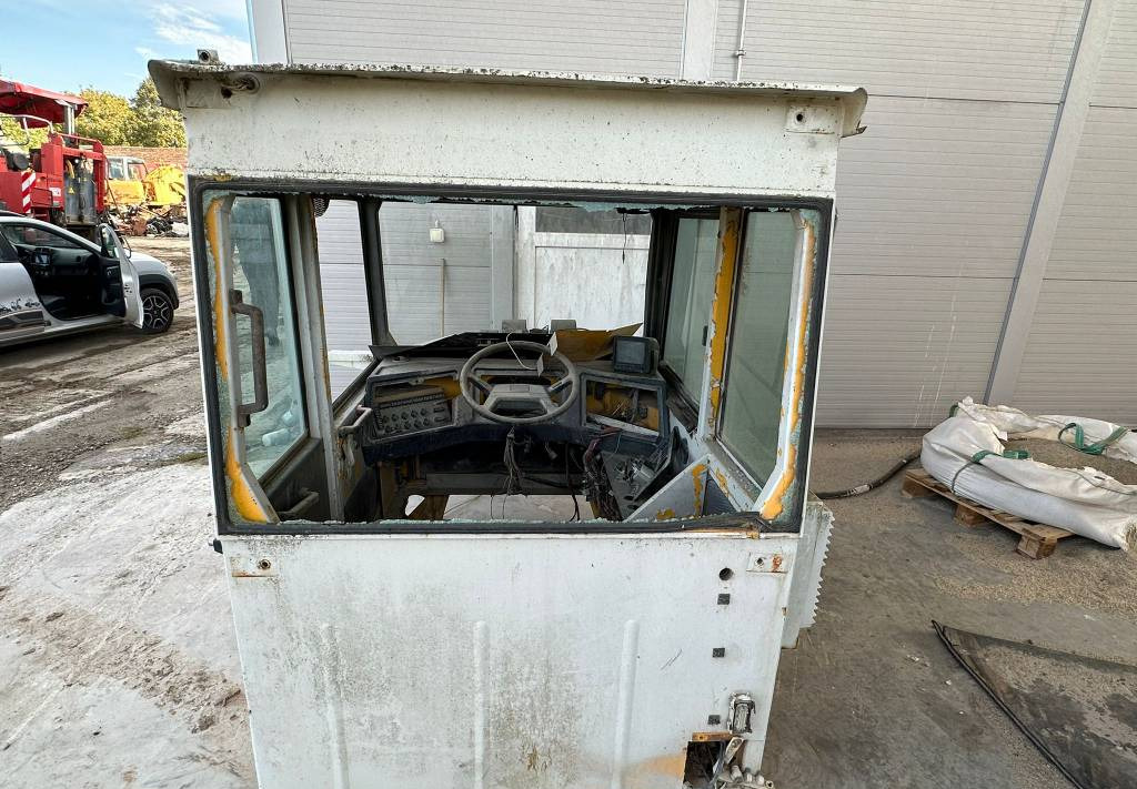 Articulated dumper Volvo A 30 FOR PARTS: picture 7