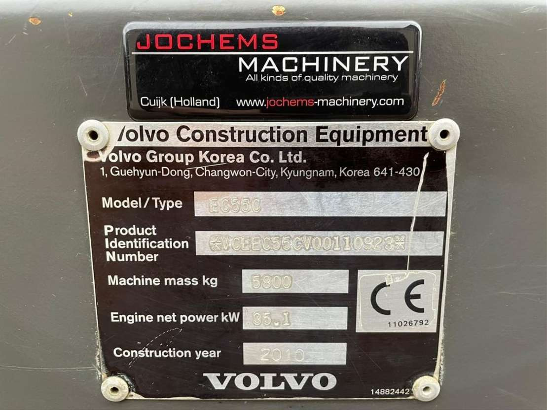 Mini excavator Volvo EC55C: picture 6