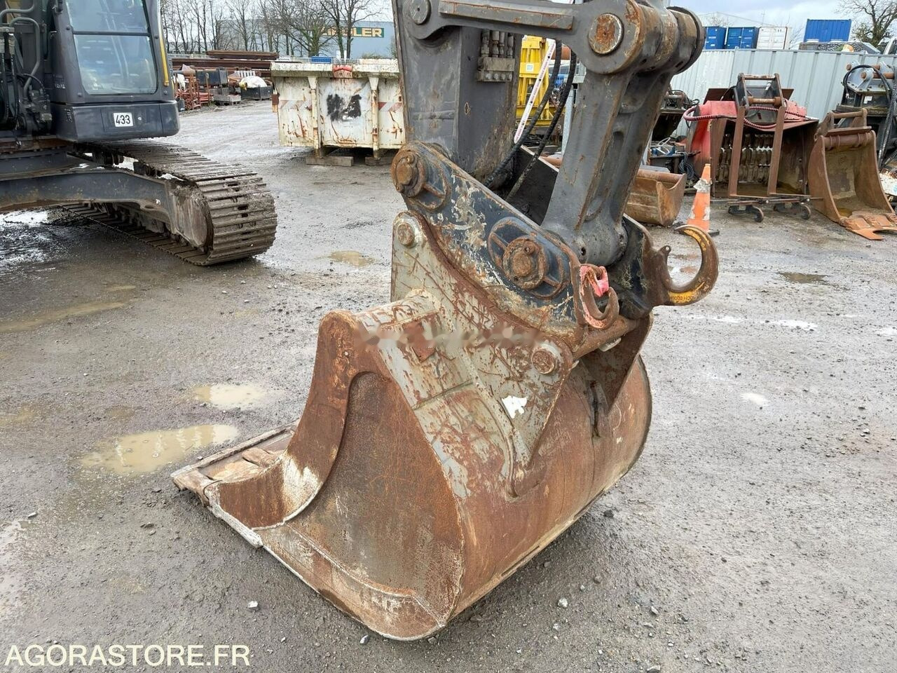 Crawler excavator Volvo ECR235 DL: picture 8