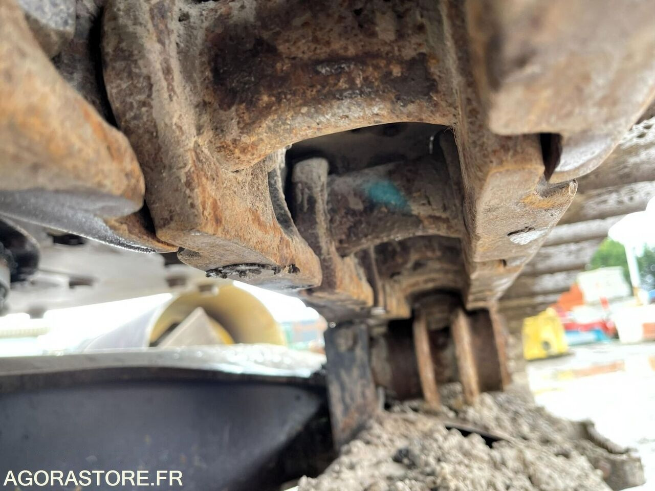 Crawler excavator Volvo ECR235 DL: picture 27