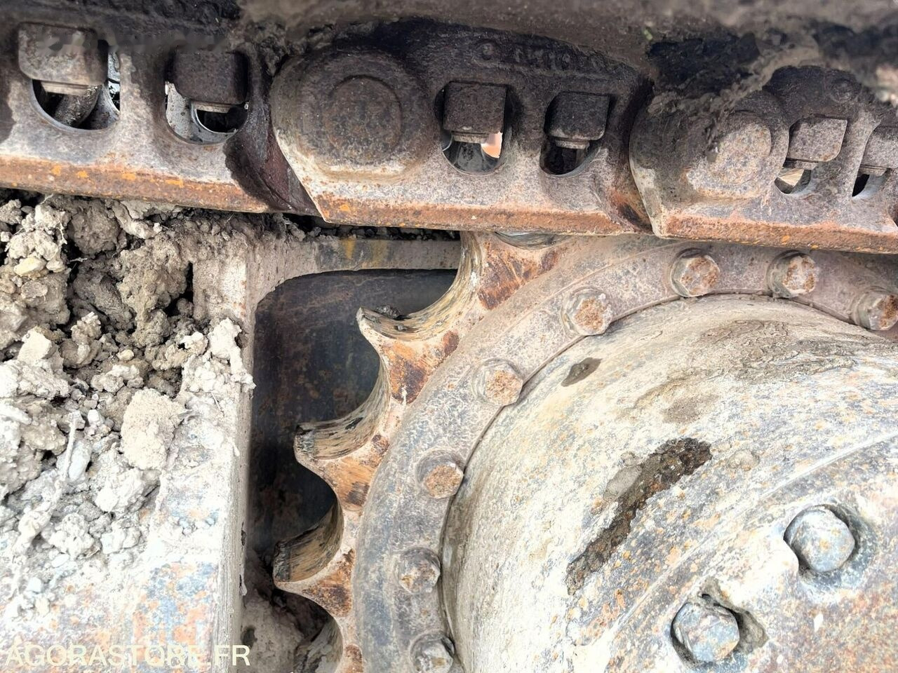 Crawler excavator Volvo ECR235 DL: picture 20