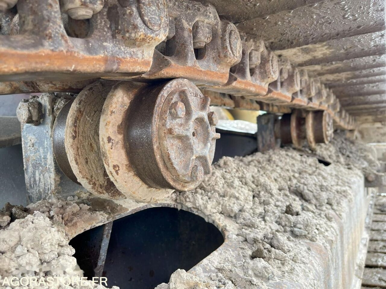 Crawler excavator Volvo ECR235 DL: picture 28