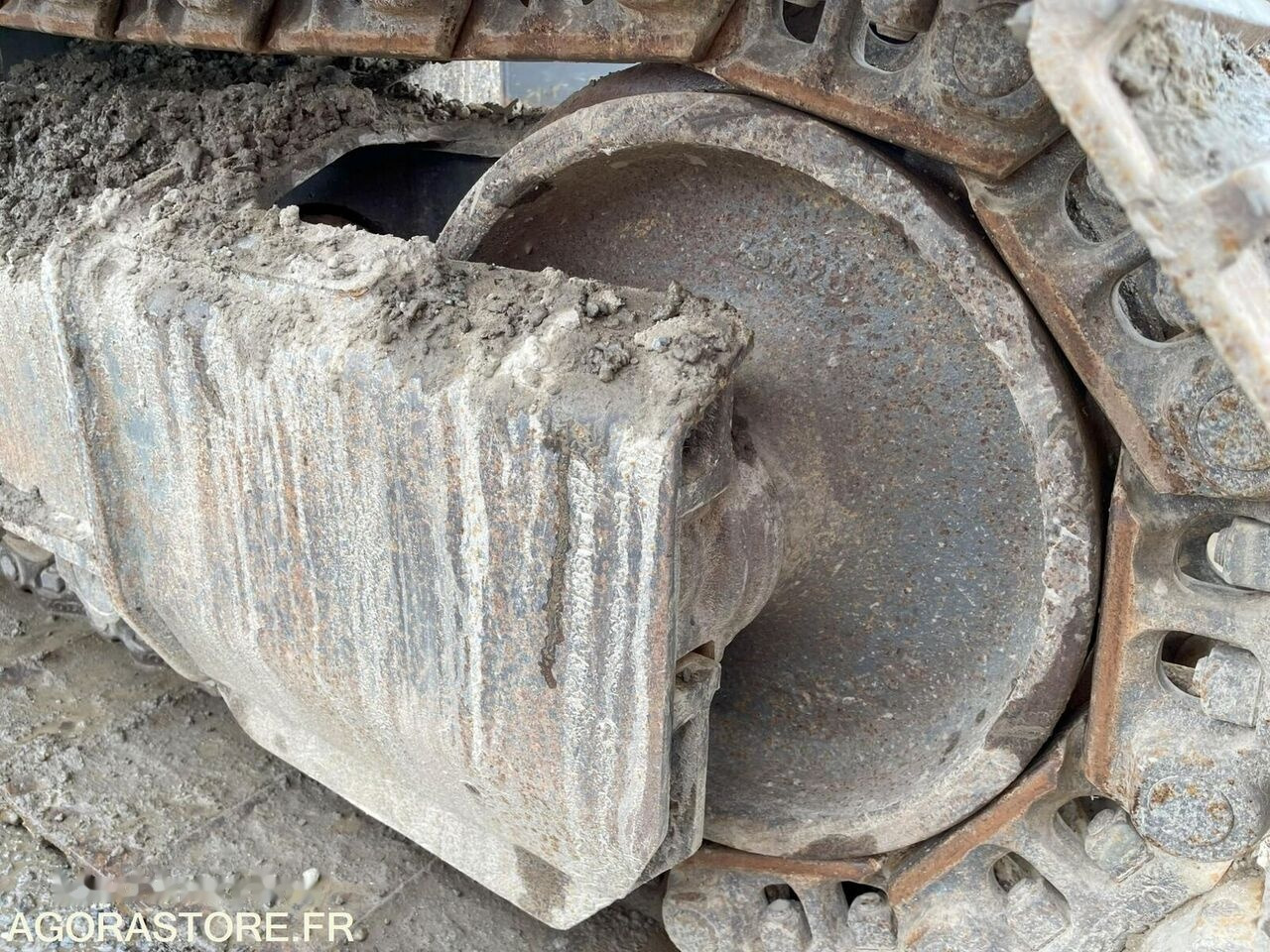 Crawler excavator Volvo ECR235 DL: picture 25