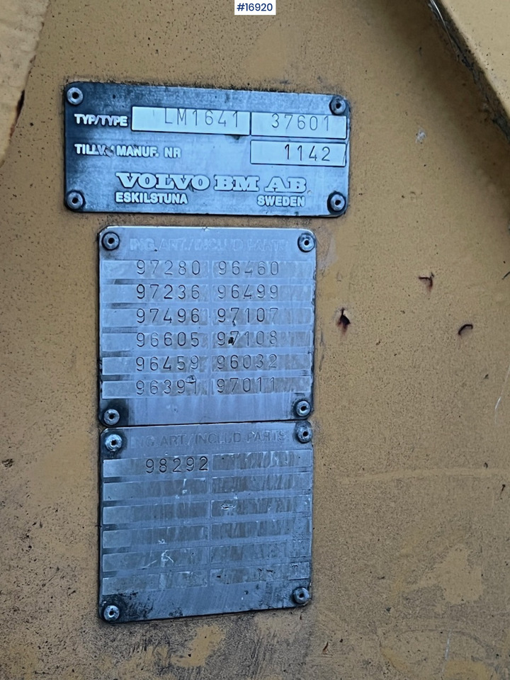 Wheel loader Volvo LM1641: picture 16