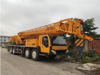 Mobile crane XCMG