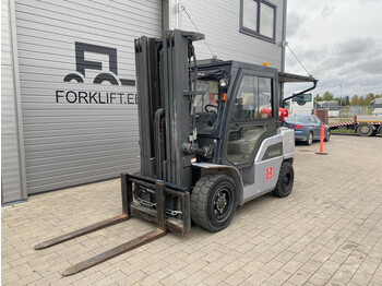 LPG forklift Nissan J1F4A45LY: picture 1