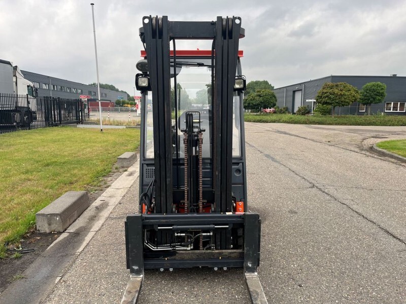 Electric forklift Toyota 8FBET18: picture 5