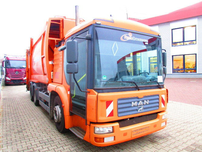 Garbage truck for transportation of garbage MAN TGA 28.310 6x2-4 LL TGA 28.310 6x2-4LL Schörling 3R11 21.5, Terberg Schüttung: picture 12