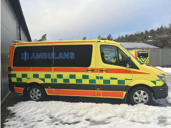 Ambulance MERCEDES-BENZ Sprinter 319 3.0 ambulance / Krankenwagen: picture 2