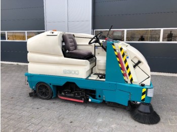 Road sweeper TENNANT 8300 Veeg/Schrobmachine: picture 1
