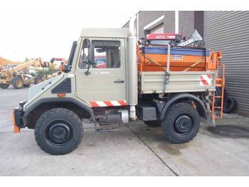 UNIMOG U 90 Turbo gritter - Municipal/ Special vehicle