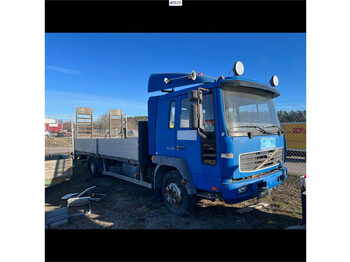 Tow truck Volvo FL6 220 Flatbed truck with ramps: picture 1